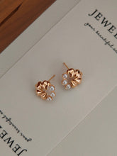 Retro Pearl Earrings