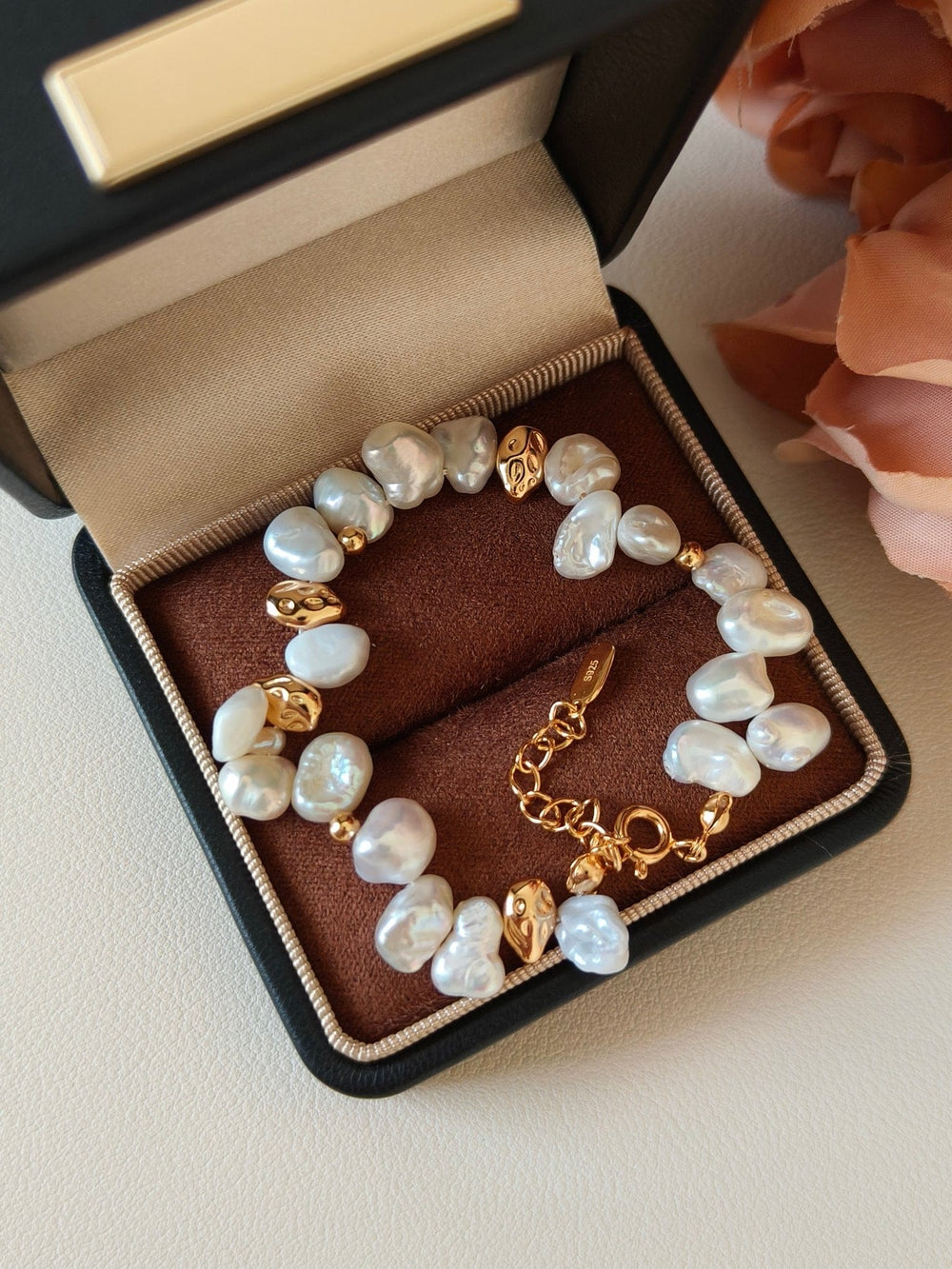 The Aethels 18K Gold Pearl Bracelet Timeless Freshwater Elegance