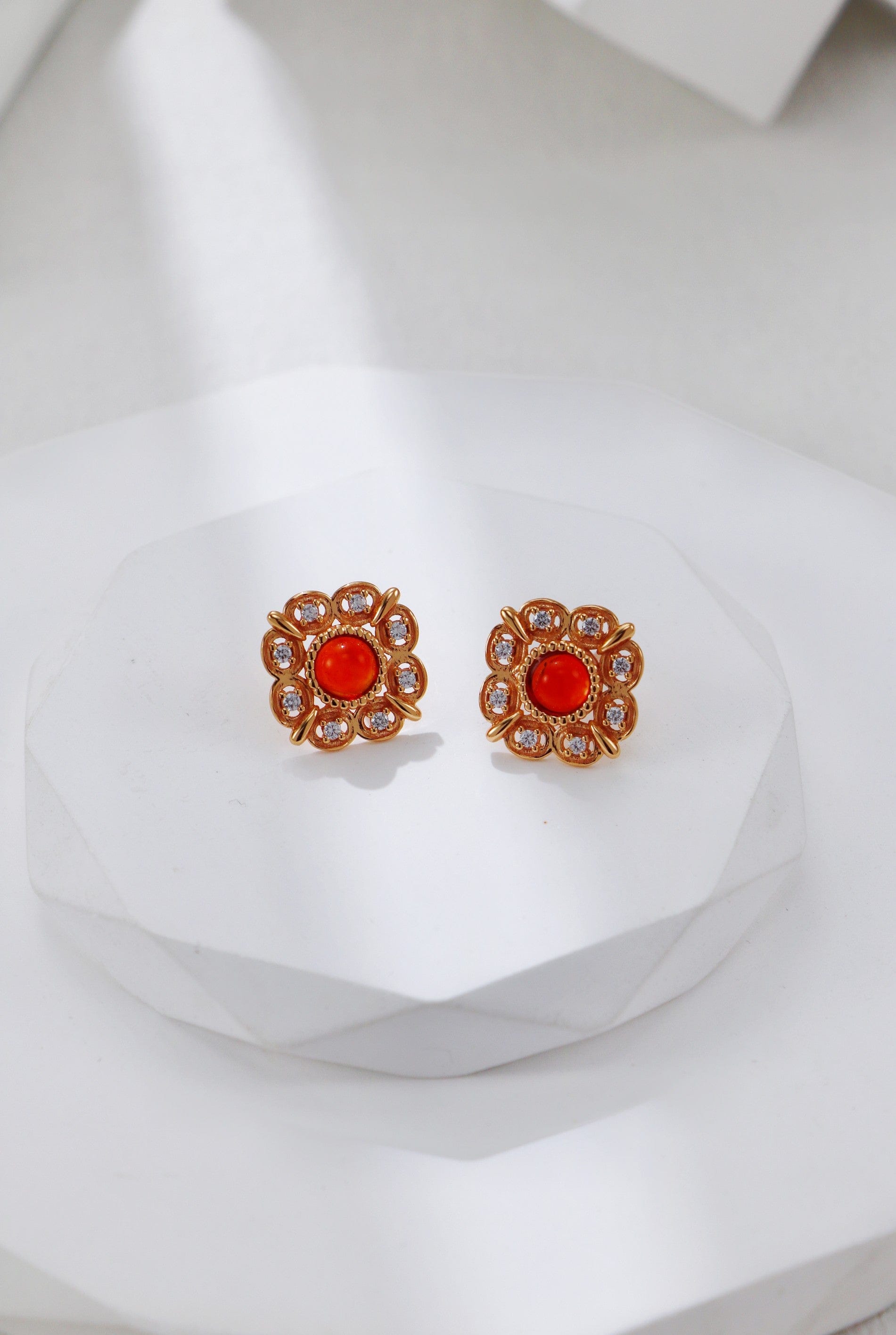 Red Agate Floral Jewelry Set Elegant Court-Style Jewelry The Aethels